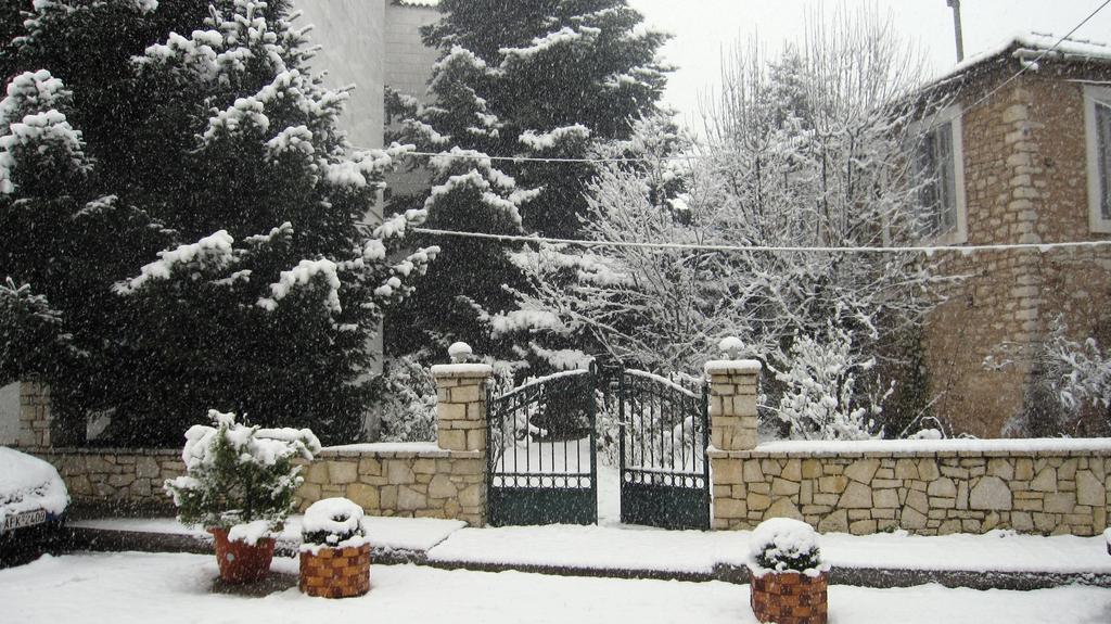 Papastavrou Apartments Kalavryta Exterior foto